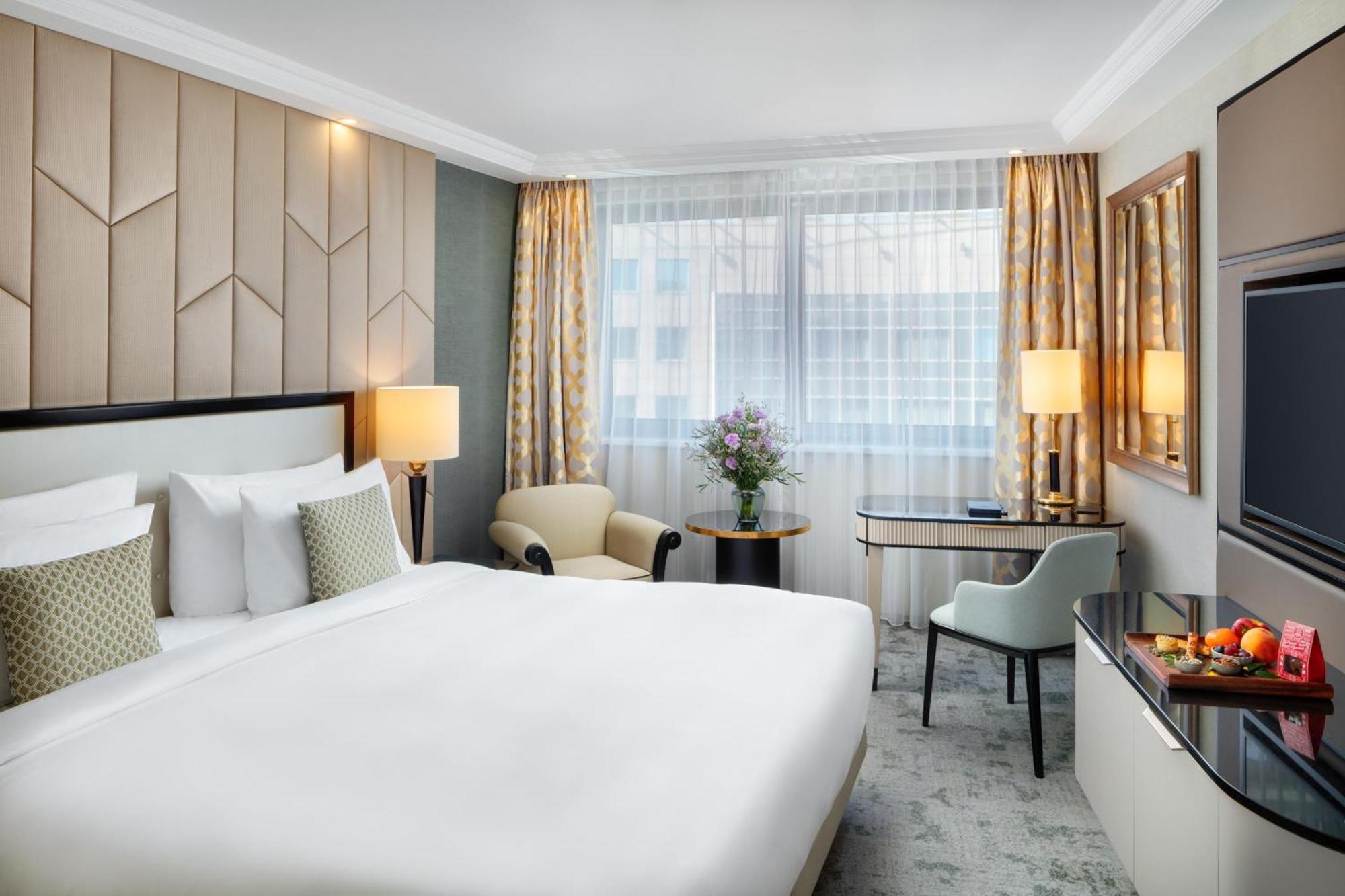 Kempinski Corvinus Отель 5*