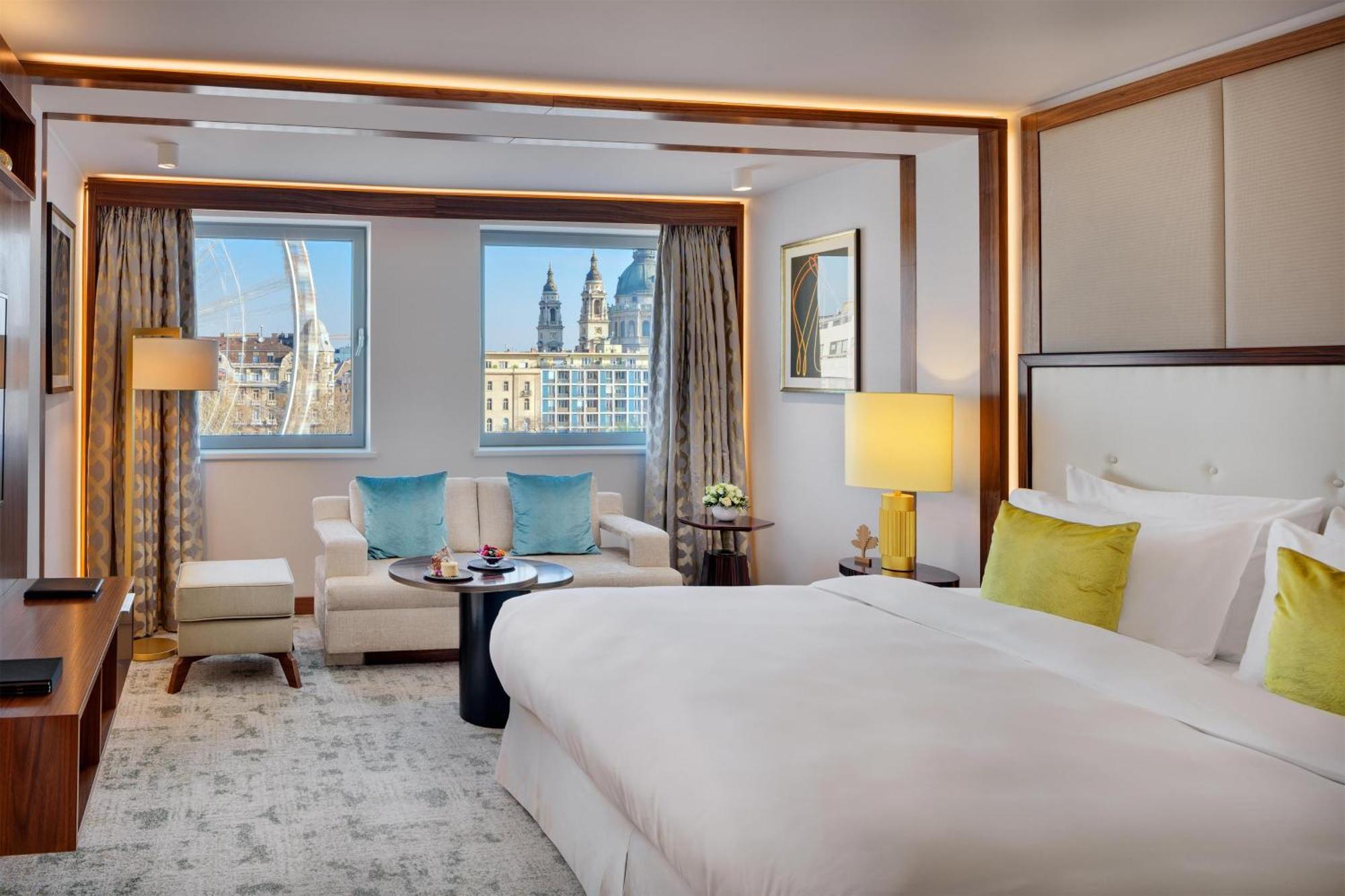 Kempinski Corvinus Отель 5*