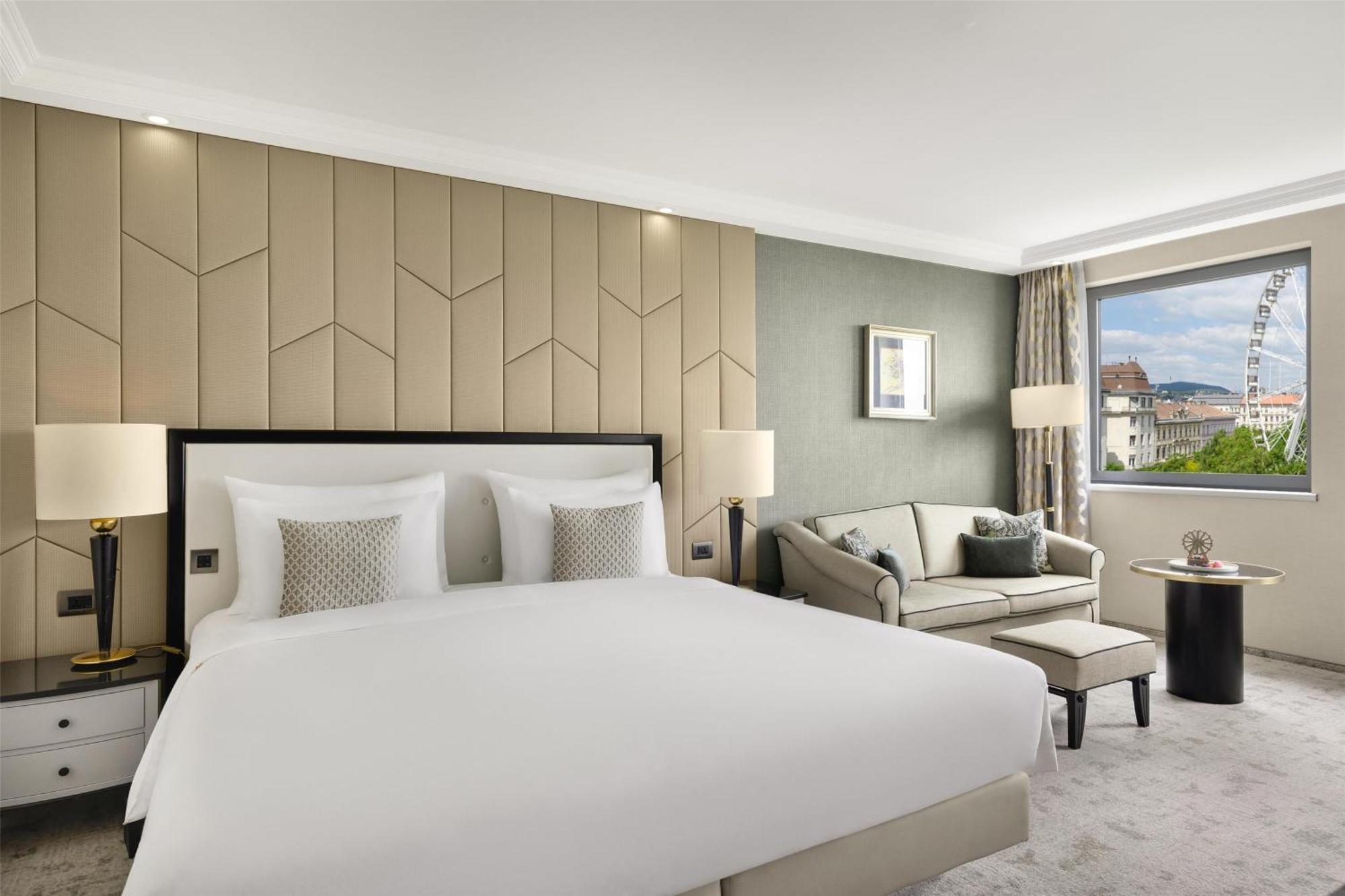Kempinski Corvinus 5*